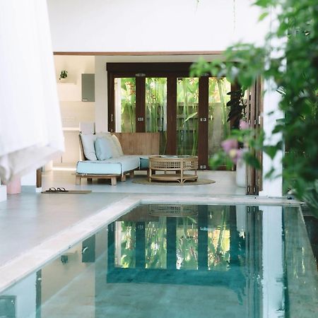 Three Palms Surf & Stay Medewi Airsatang エクステリア 写真