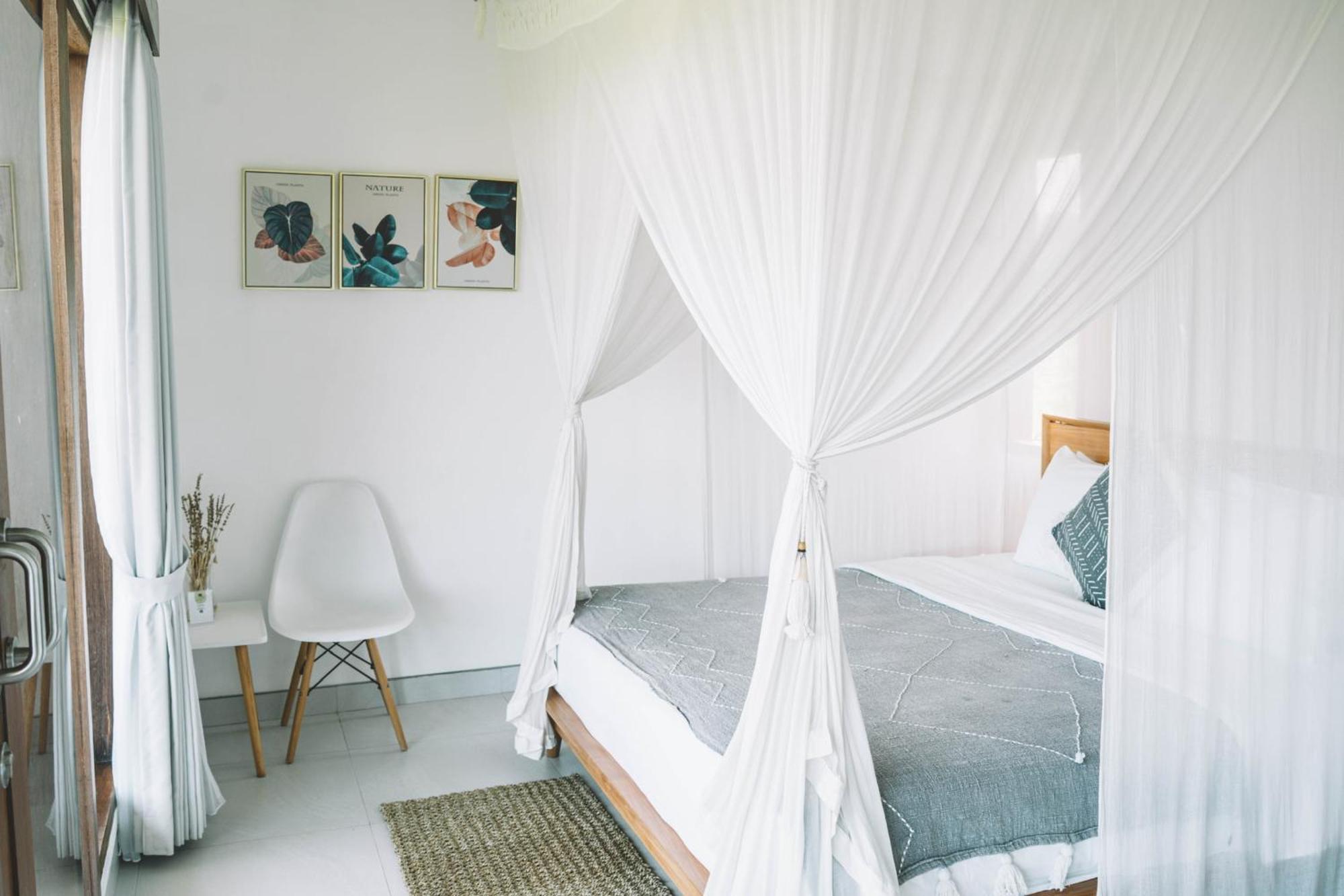 Three Palms Surf & Stay Medewi Airsatang エクステリア 写真