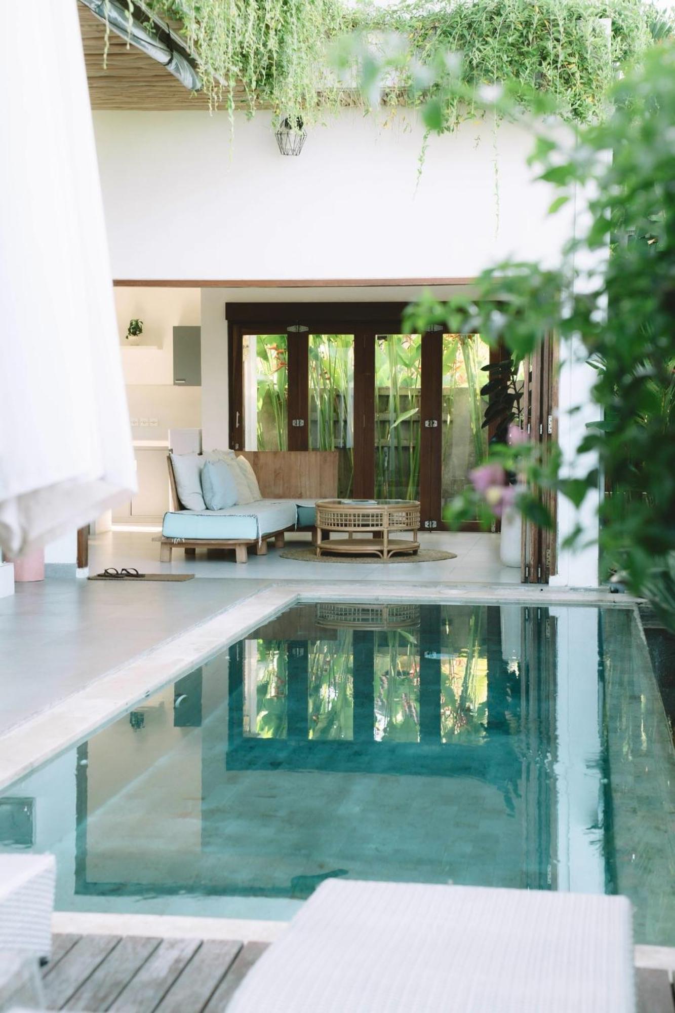 Three Palms Surf & Stay Medewi Airsatang エクステリア 写真